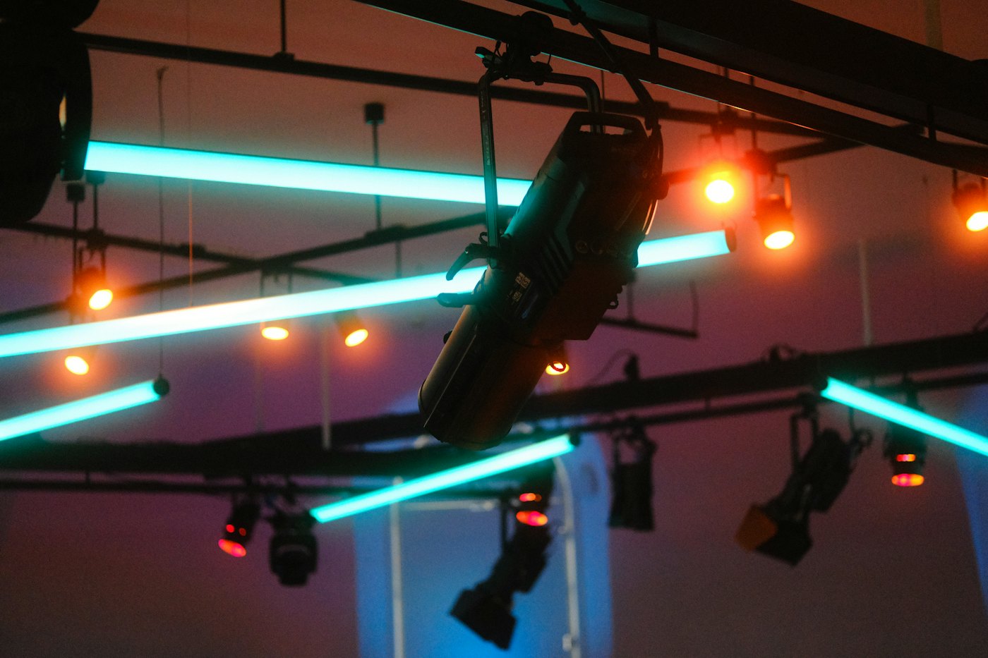 Truss &amp; rigging